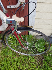 Rikkinäiset Shimano jarrukahvat ja Weinmannin jarrut, Campagnolo Record navat tuubirenkailla